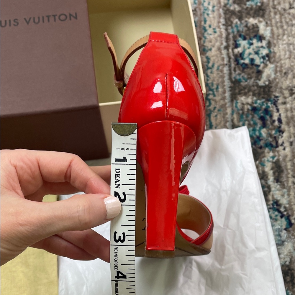 Louis Vuitton Red Patent Leather Heels with Bow gold LV original box & dust bag - Picture 12 of 17